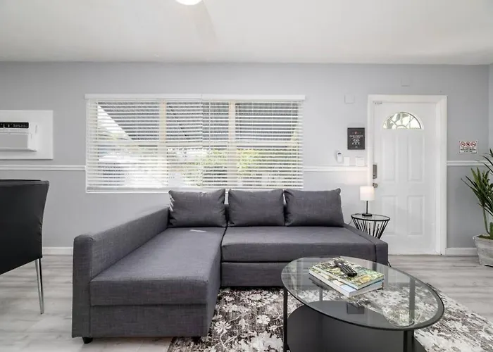 The Residences At Lake Ridge Apt 3